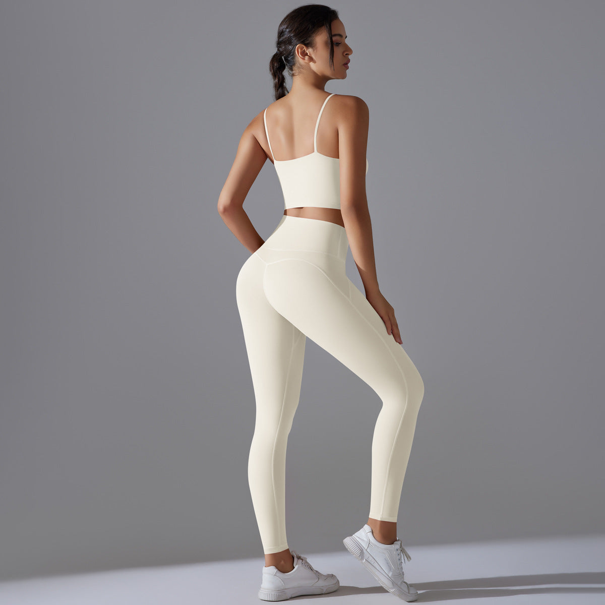 Combinaison de sport à bretelles pour le fitness