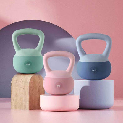 Kettlebell de fitness à domicile pour femmes