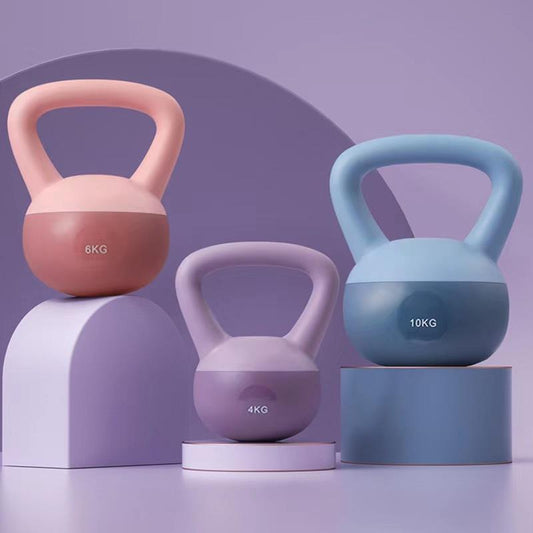 Kettlebell de fitness à domicile pour femmes