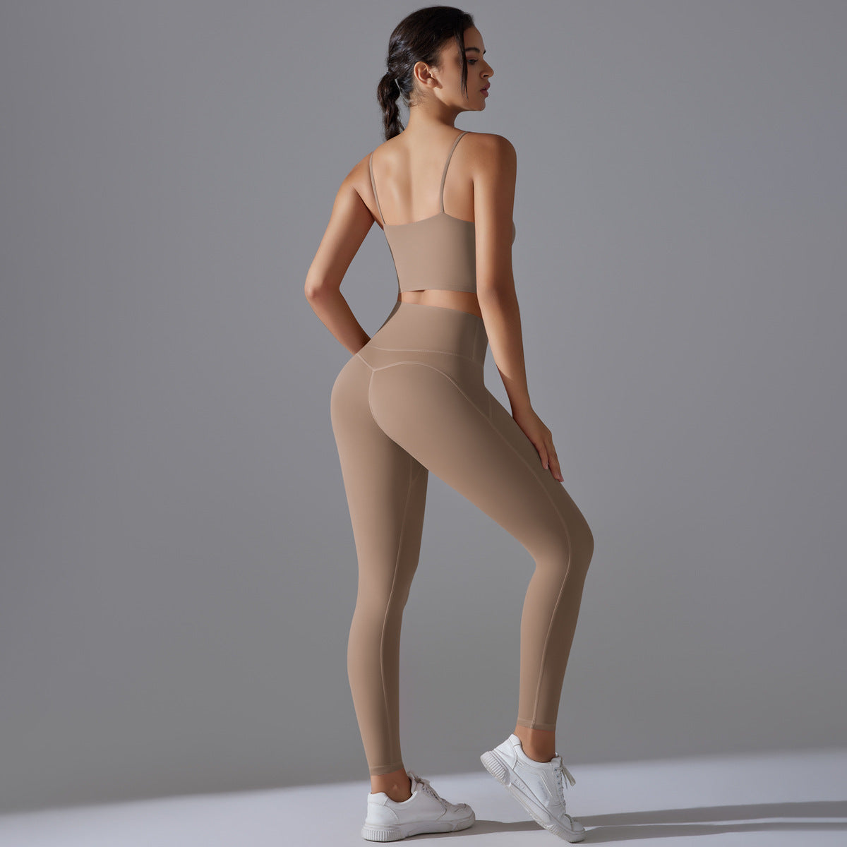 Combinaison de sport à bretelles pour le fitness