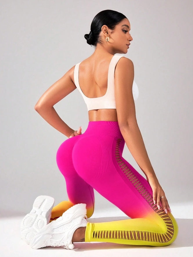 Pantalon de yoga moulant sans coutures, tres elastique, rehaussant les hanches.